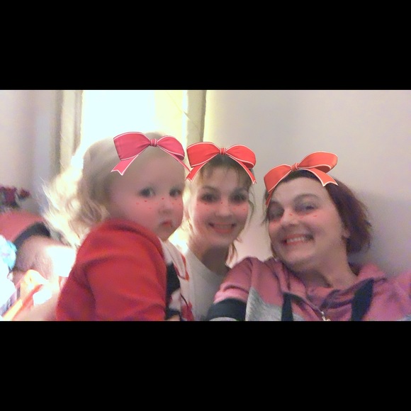 Meet your Posher, Tabetha - Picture 1 of 1